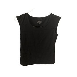 Women’s Ann Taylor t-shirt